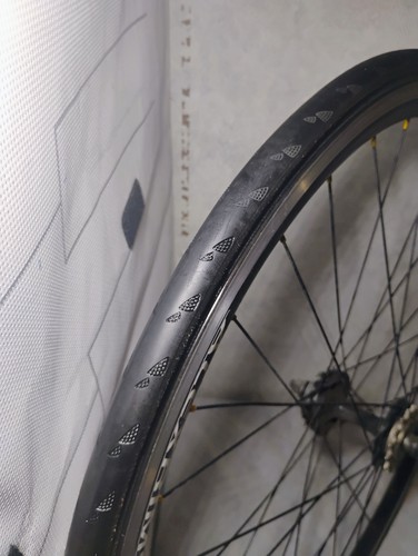 700c Alex Rims 32 Spoke Fixed Gear Dual Wall Gator Skin Tire - Picture 12 of 12