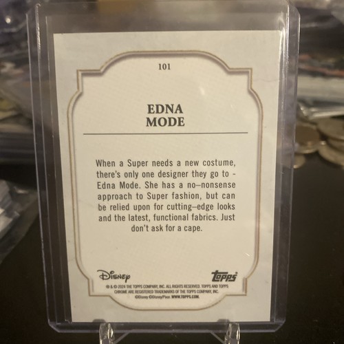 2024 Topps Chrome Disney Edna Mode Purple and Green Pulsar /150 #101 - Picture 2 of 2