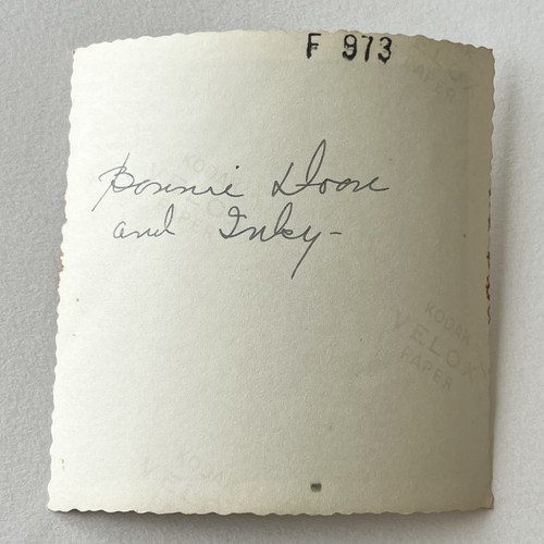 Vintage B&W Snapshot Photograph Adorable Dog & Cat Bonnie & Inky Great Note - Picture 4 of 12