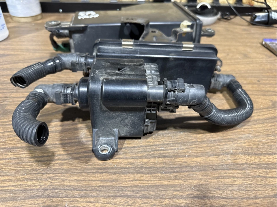 SCION FR-S FRS BRZ 2013 EVAP bote de carbón emisiones de vapor de combustible OEM Foto 2 de 4