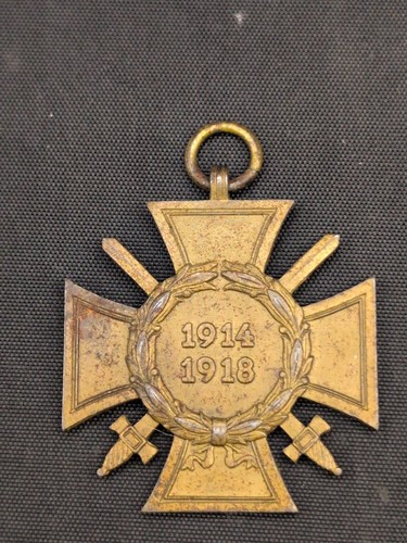 WWI German Hindenburg Cross with swords planchet only marked L. NBG. This is a - Picture 2 of 8