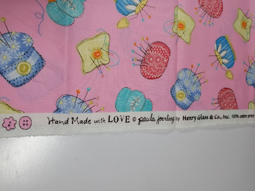 Henry Glass & Co Fabric Hand Made with Love #1562 1 Yard + 3" x 44" 100% Cotton - Picture 2 of 2