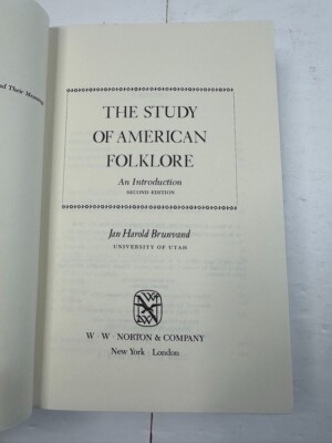The Study of American Folklore: An Introduction 2nd Edition Jan H Brunvand 1978