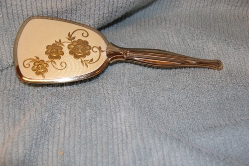 VINTAGE ELEGANT GOLD TONE FLOWERED  VANITY BRUSH - Picture 1 of 3