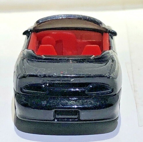 Hot Wheels 1995 Camaro Convertible 360' Buckle Up - Picture 4 of 5
