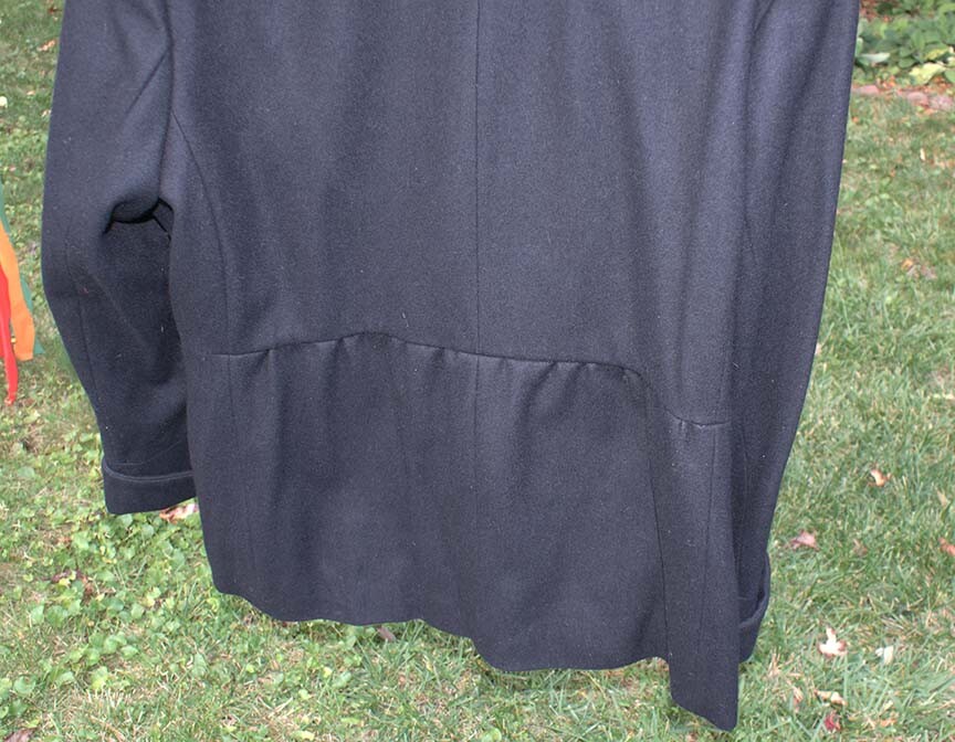 Picture 4 of 12