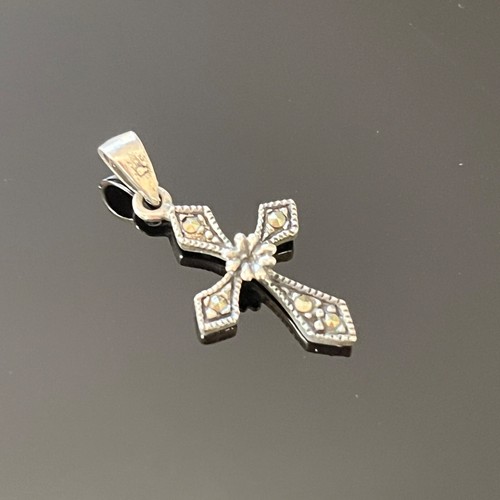 Vintage 925 Sterling Silber Markasit kleiner religiöser Kreuz Anhänger - Bild 2 von 9