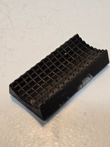 Power Tong Die G-16975653 | 3-13/16"x1-15/16"x11/16" 1lb - Picture 5 of 9
