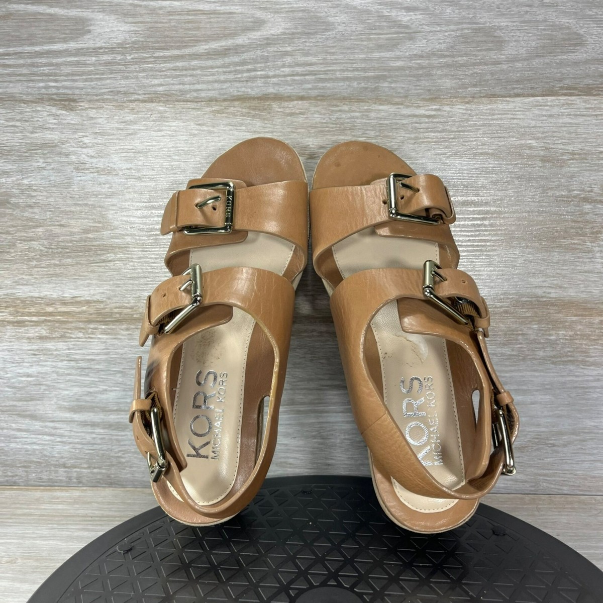 Michael Kors Womens Zoe 2 Bands Tan Strappy Buckle Platform  display picture 1