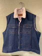 Wrangler Men’s Sherpa Lined Denim Vest Size XXLarge Stylish And Cozy 
