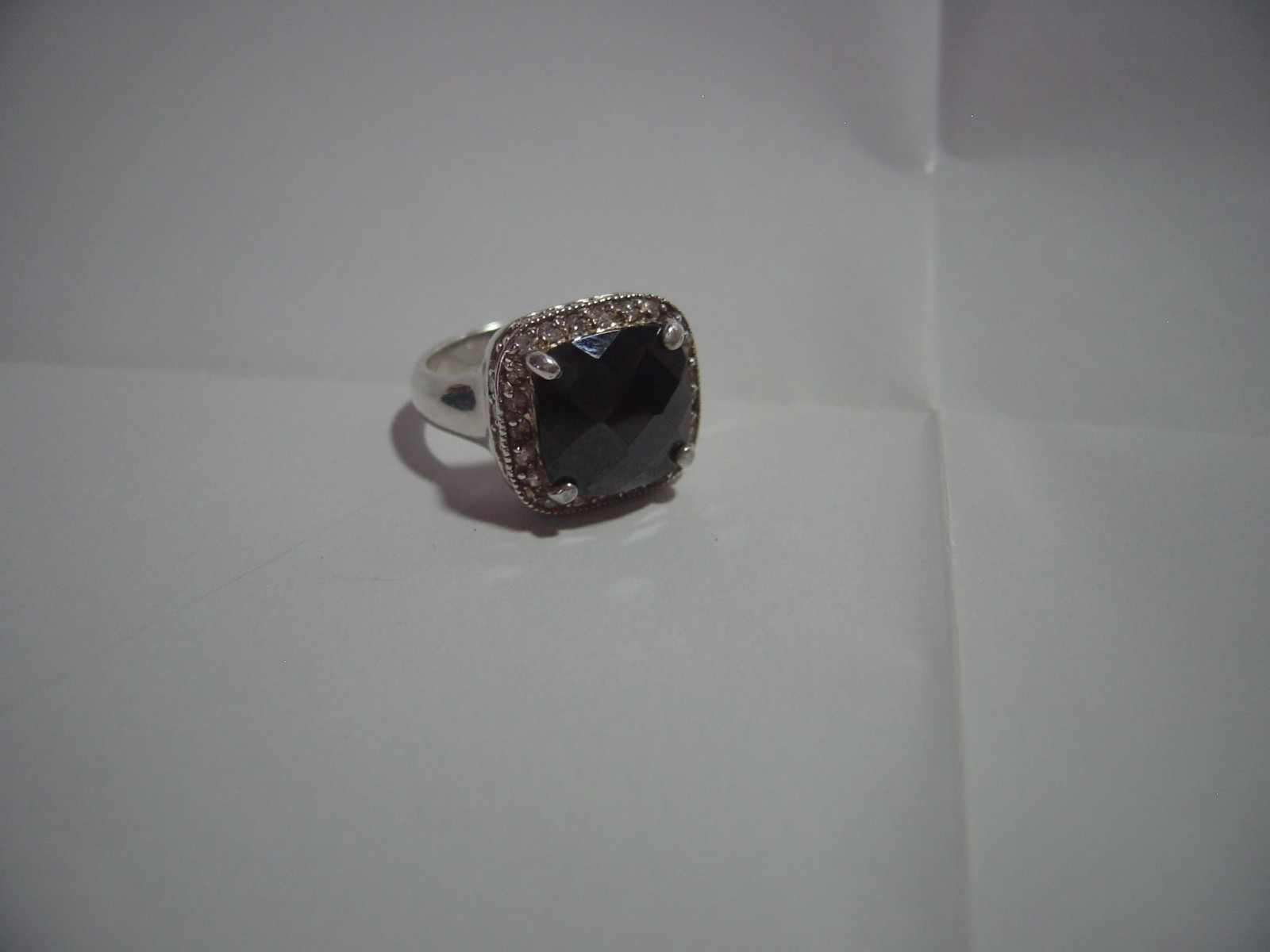 VINTAGE SOLID THICK SILVER RING-SPARKLING BLACK &… - image 2