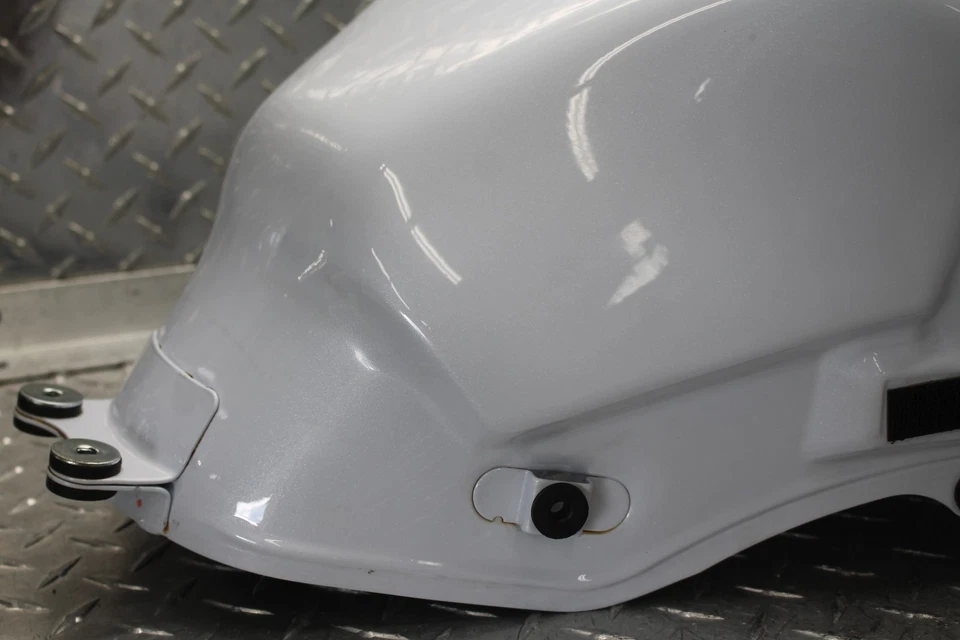 2015 KAWASAKI VERSYS 650 KLE650D ABS LT WHITE GAS TANK FUEL CELL  - Image 2 of 4