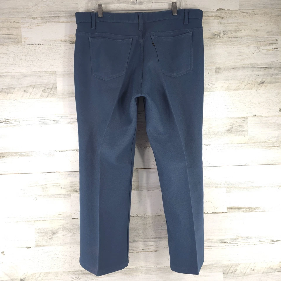 PANTALONES DE POLIÉSTER VINTAGE LEVI'S AZUL PARA HOMBRE TALLA 38x26 lengüeta negra hechos en estados unidos defectos Foto 2 de 4