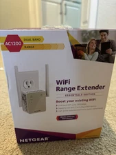 NETGEAR EX6120-100NAS AC1200 Dual Band WiFi Range Extender