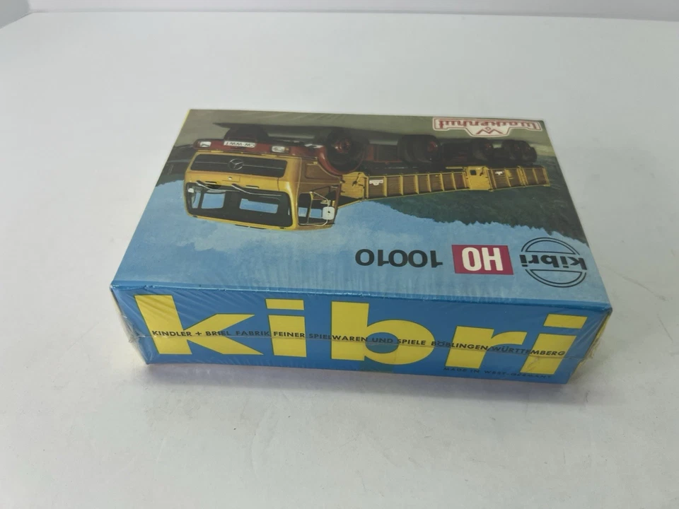 Vintage Kibri HO Scale Model #10010 Plastic Tractor Hauler - Image 4 of 4