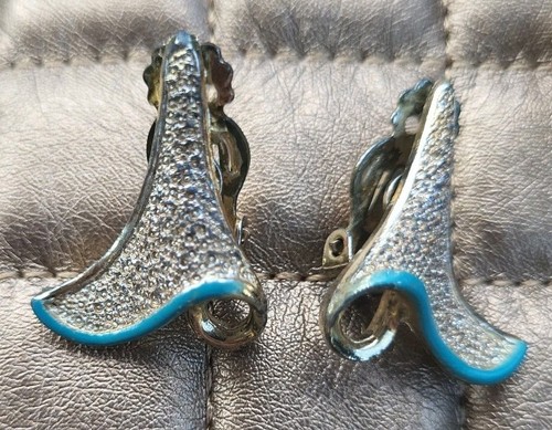 Interesting Vtg Clip On Earrings Lot Of 7 Trifari Monet Different - Picture 4 of 22