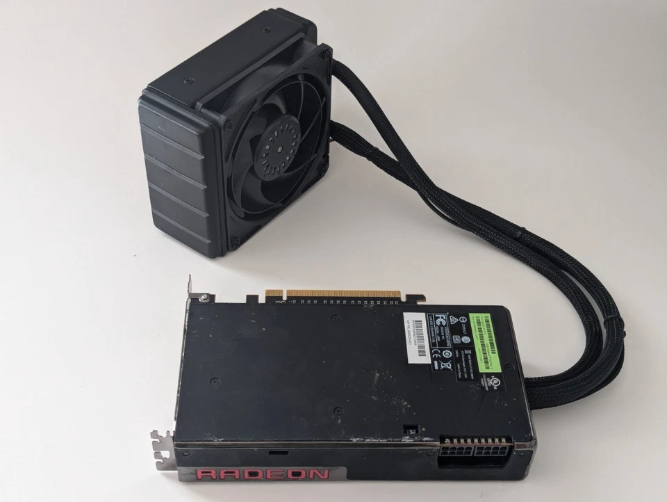 AMD Radeon R9 FURY X LIQUID COOLED GRAPHICS CARD - Image 2 of 4