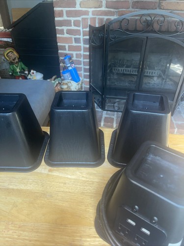 Bed Risers with Power Outlet and USB Ports Used - Picture 6 of 9
