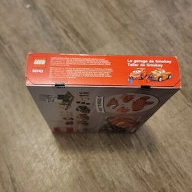 Lego Juniors 10743 Smokey's Garage Cars 3 Lightning McQueen New Sealed Box