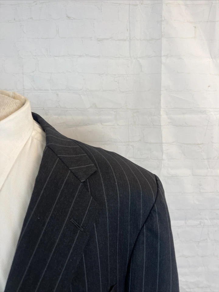 Traje de lana Southwick gris oscuro negro a rayas 46L 36X31 para hombre $1,895 Foto 2 de 4