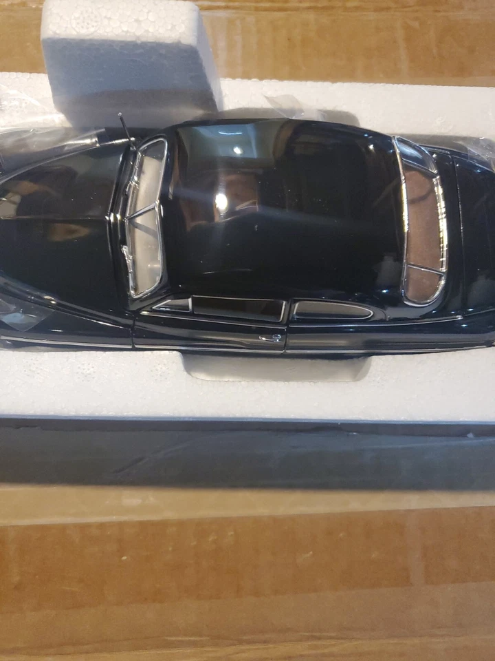 Danbury Mint escala 1/24 1949 negro Mercury Club cupé fundido a presión nuevo con título Foto 4 de 4