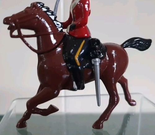 BRITAINS 8830 THE 1st ROYAL DRAGOONS MOUNTED PAINTED METAL FIGURE 54MM BOXED. - Bild 10 von 18
