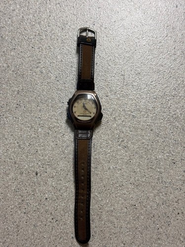 Vintage Casio Forester Illuminator Quartz Watch 1737 FT-600W