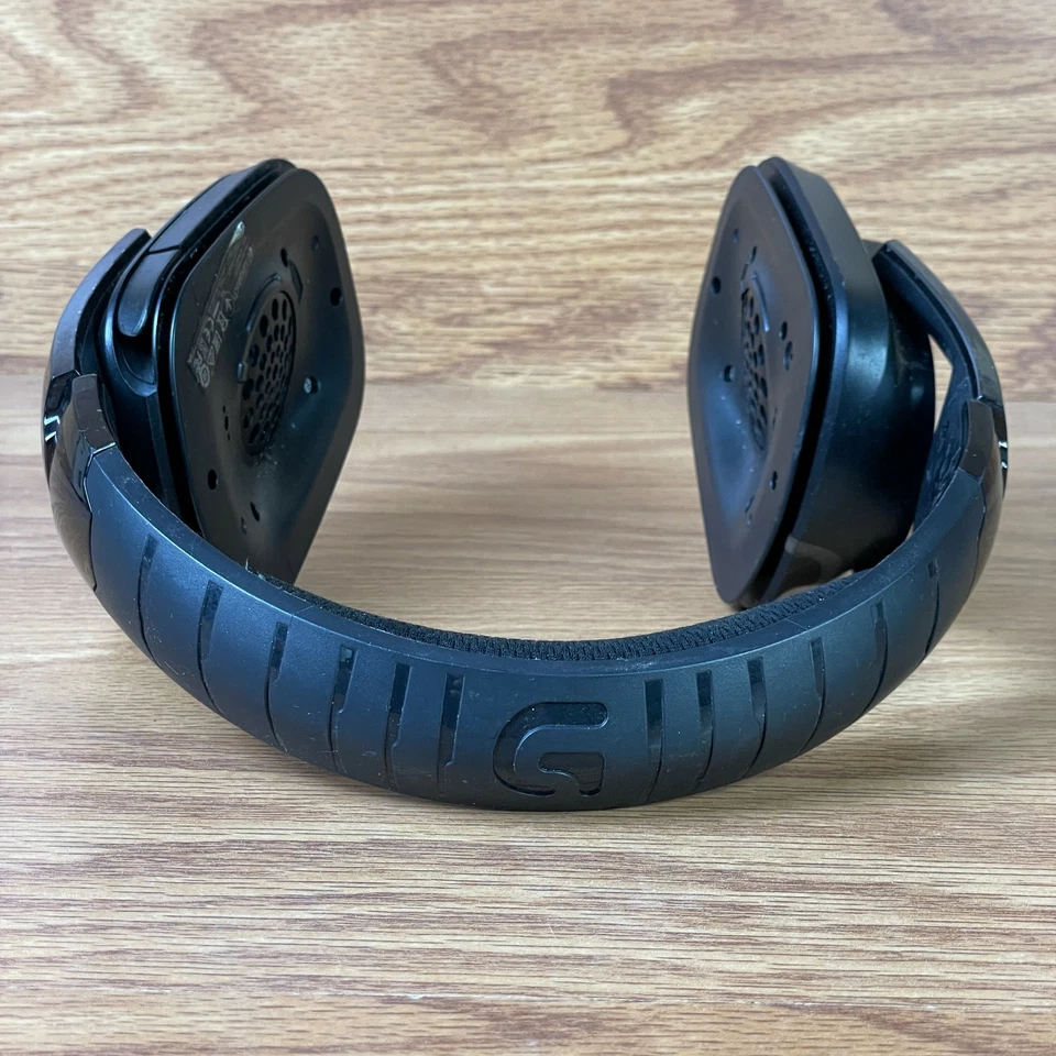 Logitech G633 Black Wired  Over The Ear RGB 7.1 Dolby Gaming Headset For-Parts - Image 2 of 4