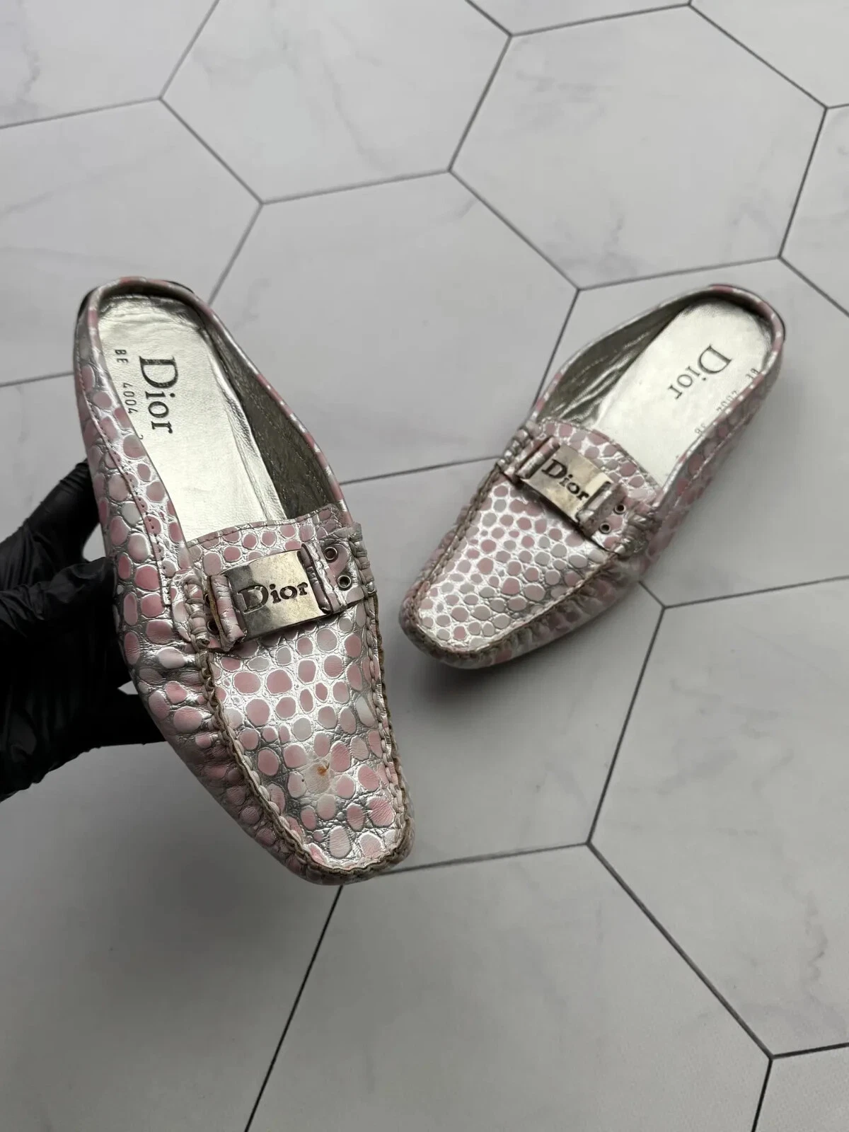 Chaussures plates vintage en cuir femme Dior taille US 8