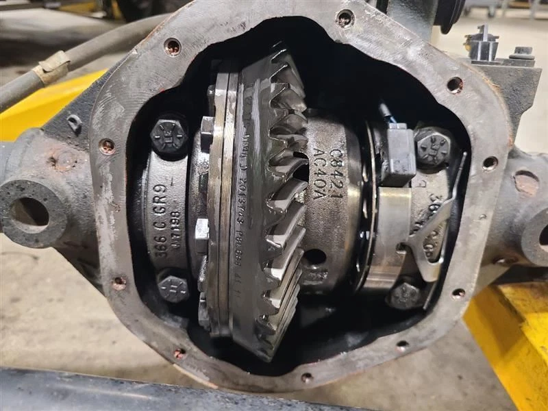 Jeep JK Wrangler OEM Recon Package Dana 44 Front Axle 3.73 w Locker 07-17 117846 Foto 4 de 4