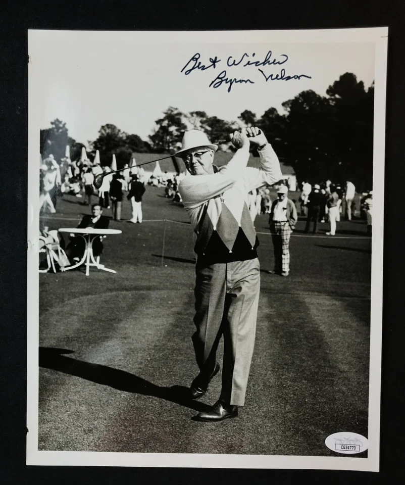 拜伦·尼尔森 签名 8x10 B&W 照片 JSA 认证 带真品证书 高尔夫球手 PGA 大师赛 WGHF 哇! — 第 2/4 张图片