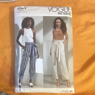 Vogue Patterns V1873 Misses Petite Pleated Pants & Belt Sewing Pattern