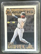 1994 Topps Ken Griffey, Jr. Black Gold #8 Mariners