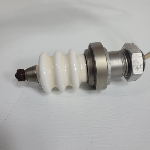 Conjunto de alimentación de alto voltaje Eaton aislador cerámico con cable de 2' 5" - Imagen 7 de 9