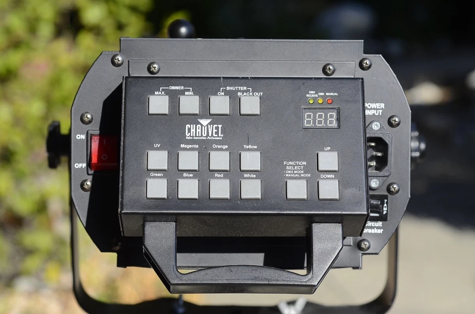 Chauvet Followspot 400G model Spotlight Projection Effects Tfx-fs360 MAKE OFFER! - Image 2 of 4