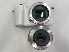 Sony Alpha a5000 20.1 MP Mirrorless Digital Camera White W/16-50mm Lens -90 New