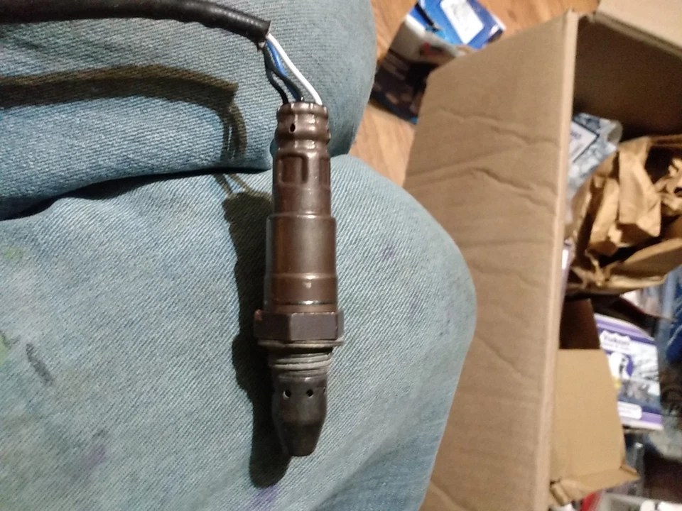 Sensor de oxígeno Nissan 226A0-4LA1A Foto 2 de 4