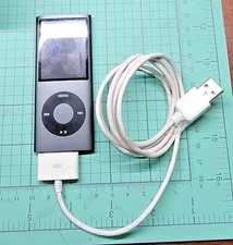 Apple 8GB Ipod Model 1285