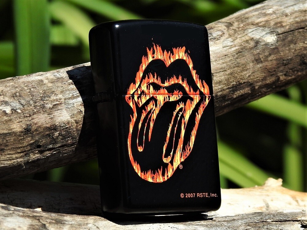 Zippo Lighter - The Rolling Stones Flaming Tongue - Mick