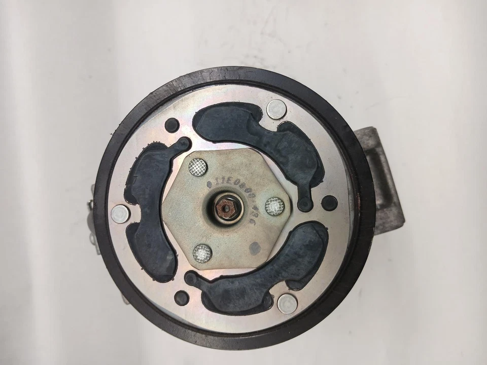 2022 CADILLAC XT5 AC Compressor 2.0L 33k miles OEM 20 21 22 - Image 2 of 4