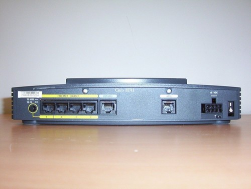 Cisco 827H ADSL modem/router/switch (4-port 10BT) - Picture 2 of 2