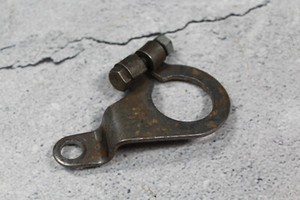 VW Käfer T1 T2 Ghia 181 Verteilerklemme Halter Zündverteiler 113905250