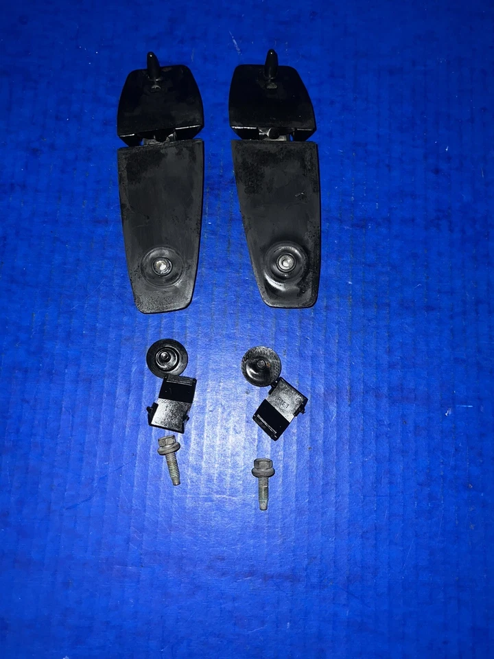 Jeep Grand Cherokee 2005-2010 puerta levadiza trasera ventana juego de bisagras de vidrio OEM negro Foto 3 de 4