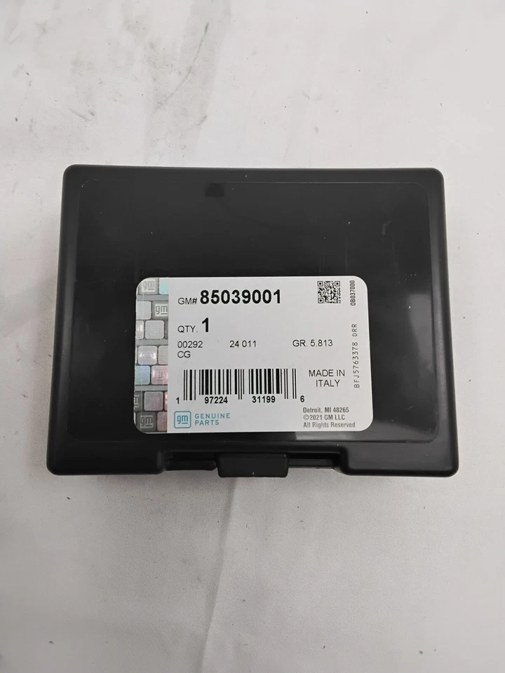 Genuine GM Wheel Lock Kit Black 85039001 With Key and 4 Locks Foto 3 de 3