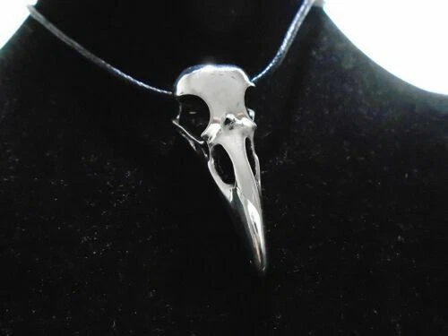 Versilberter Modeschmuck