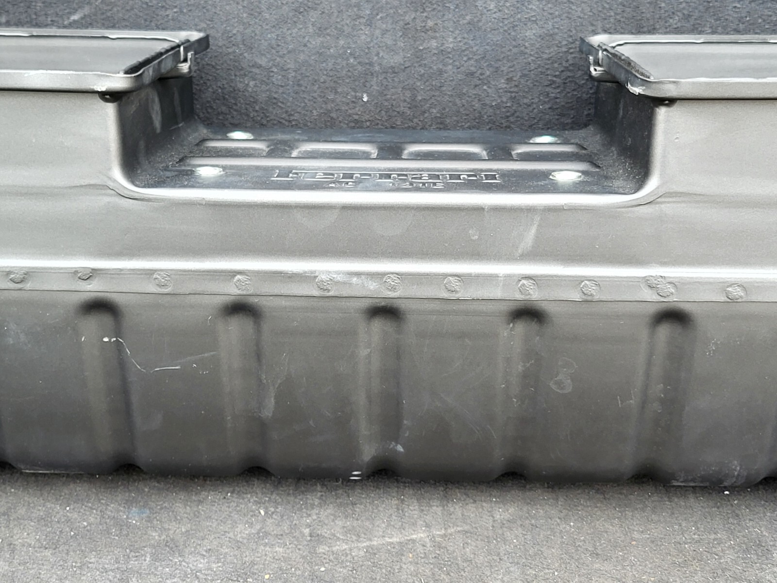 2006–2009 Ferrari F430 F131 Air Cleaner Box Air Filter Housings Box OEM 212208