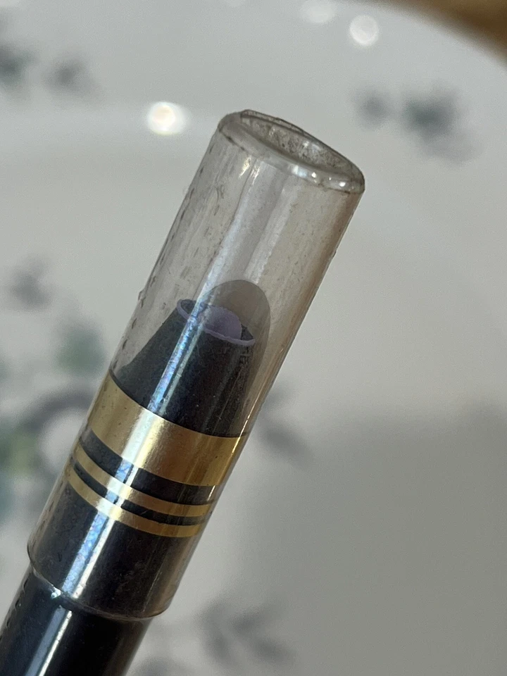 REVLON  WATERPROOF CREME EYEMARKER EYE MARKER  DISCONTINUED SEALED LILAC  NEW - Image 3 of 3