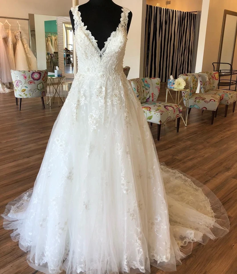 Elegant Wedding Dresses V Neck Lace Appliques A Line Tulle Train Bridal Gown - Image 3 of 4