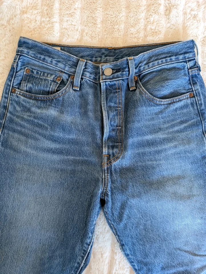 Levi's Big E 501s Women's 29/28 Button Fly Vintage 90s Medium Wash Skinnies - Image 3 of 4