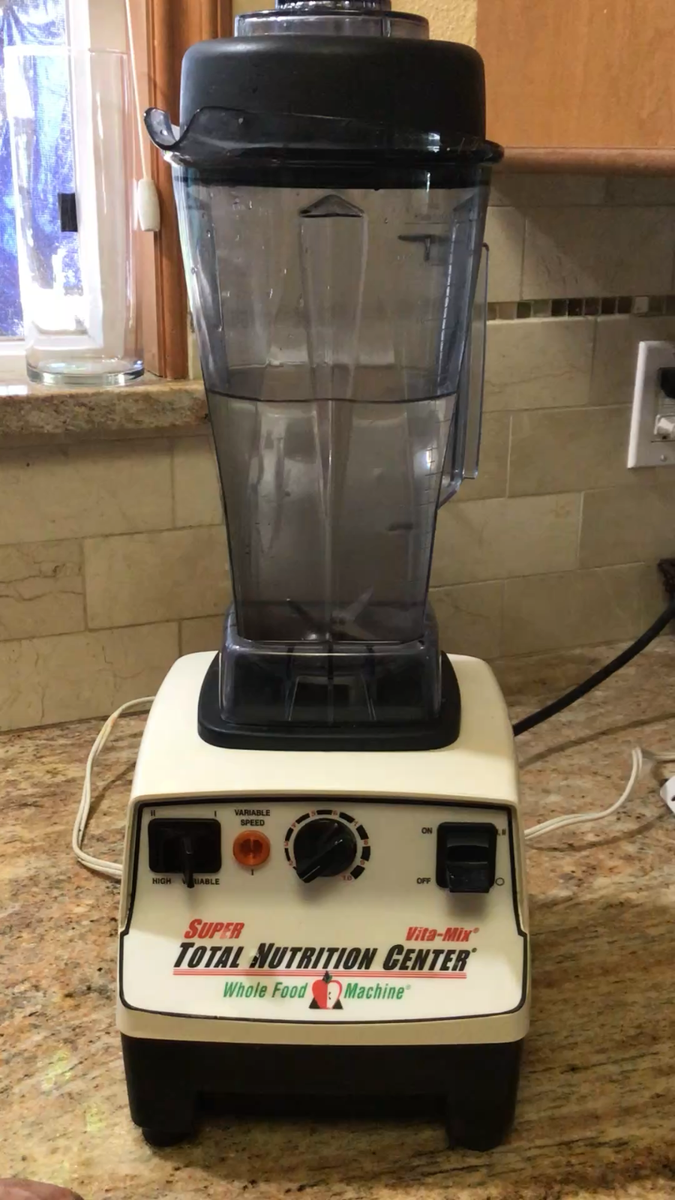 Vitamix Total Nutrition バイタミックス VITA-MIX Super Total Nutrition Whole Food Machine Blender-Model VM